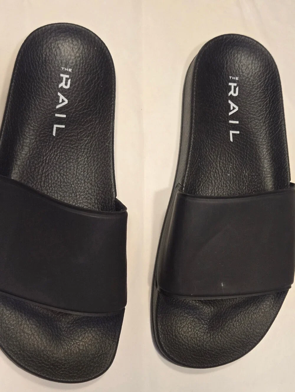 The Rail Bondi Sport Slide - EU Size 40 - US Size 7